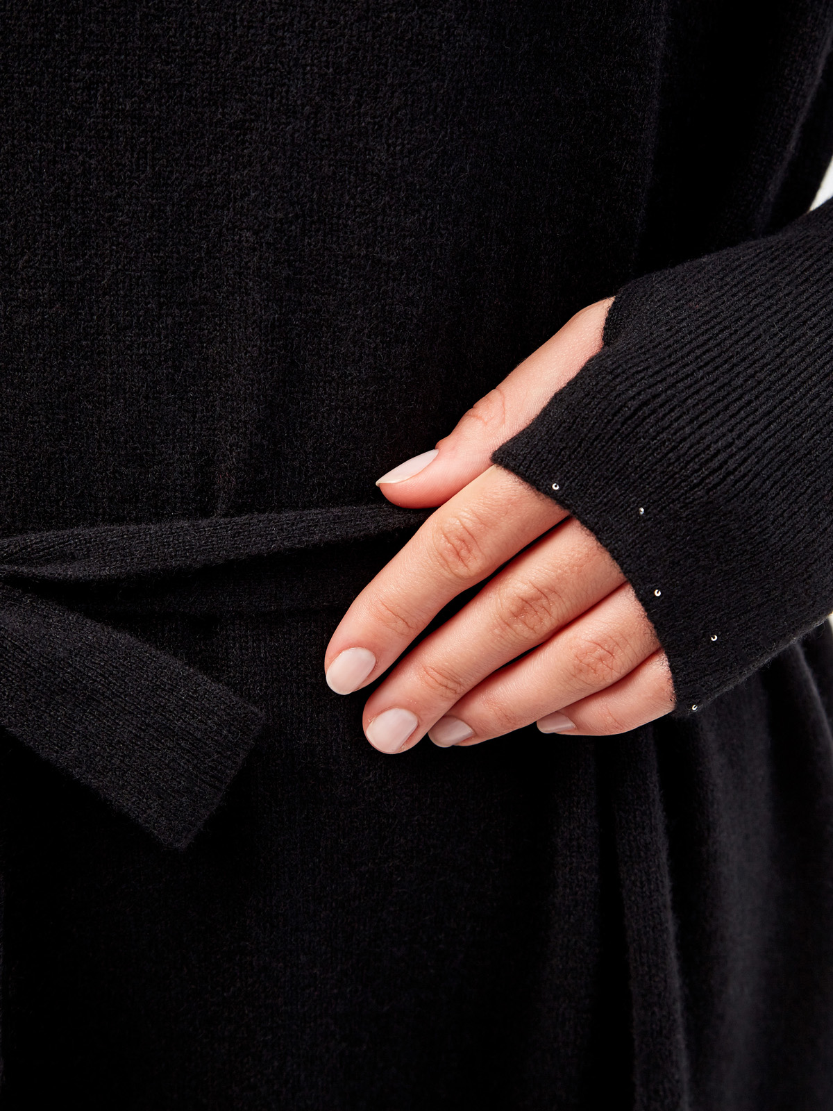 Кашемировое платье с поясом и миниатюрными пайетками RE VERA, цвет черный, размер L;XL - фото 3