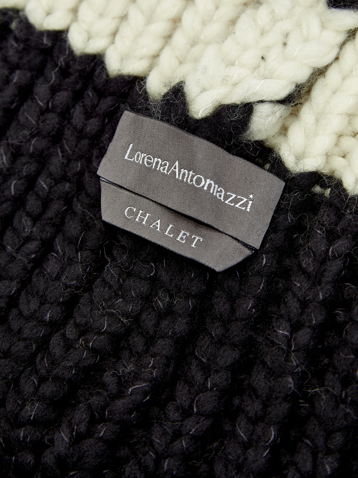 Объемная шапка-colorblock из мягкой шерсти и шелка LORENA ANTONIAZZI, цвет мульти, размер M;L - фото 4