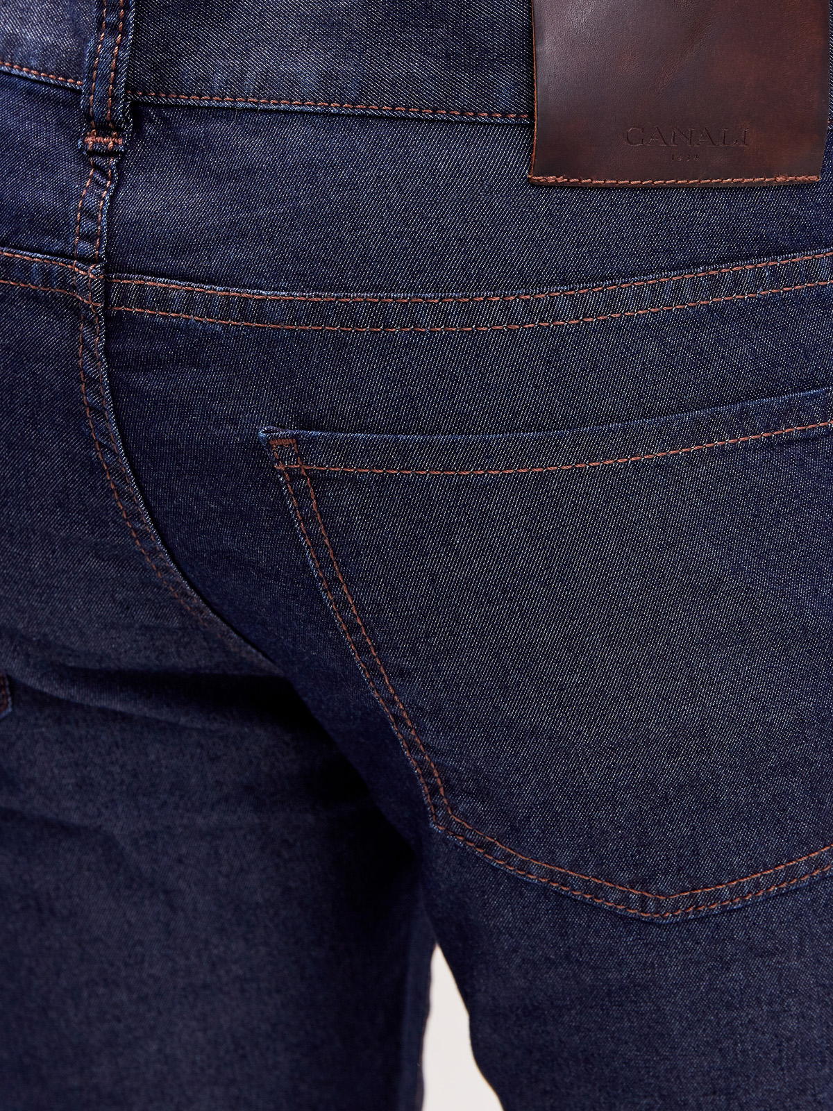 Тонкие джинсы ручной работы из денима и шелка CANALI, цвет синий, размер 50;52;58;60 - фото 6