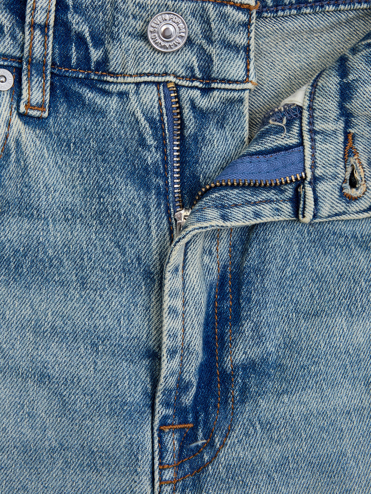 Укороченные джинсы Logan из окрашенного вручную денима с отворотами 7 FOR ALL MANKIND, цвет голубой, размер XS;S;S;M;M;L - фото 6