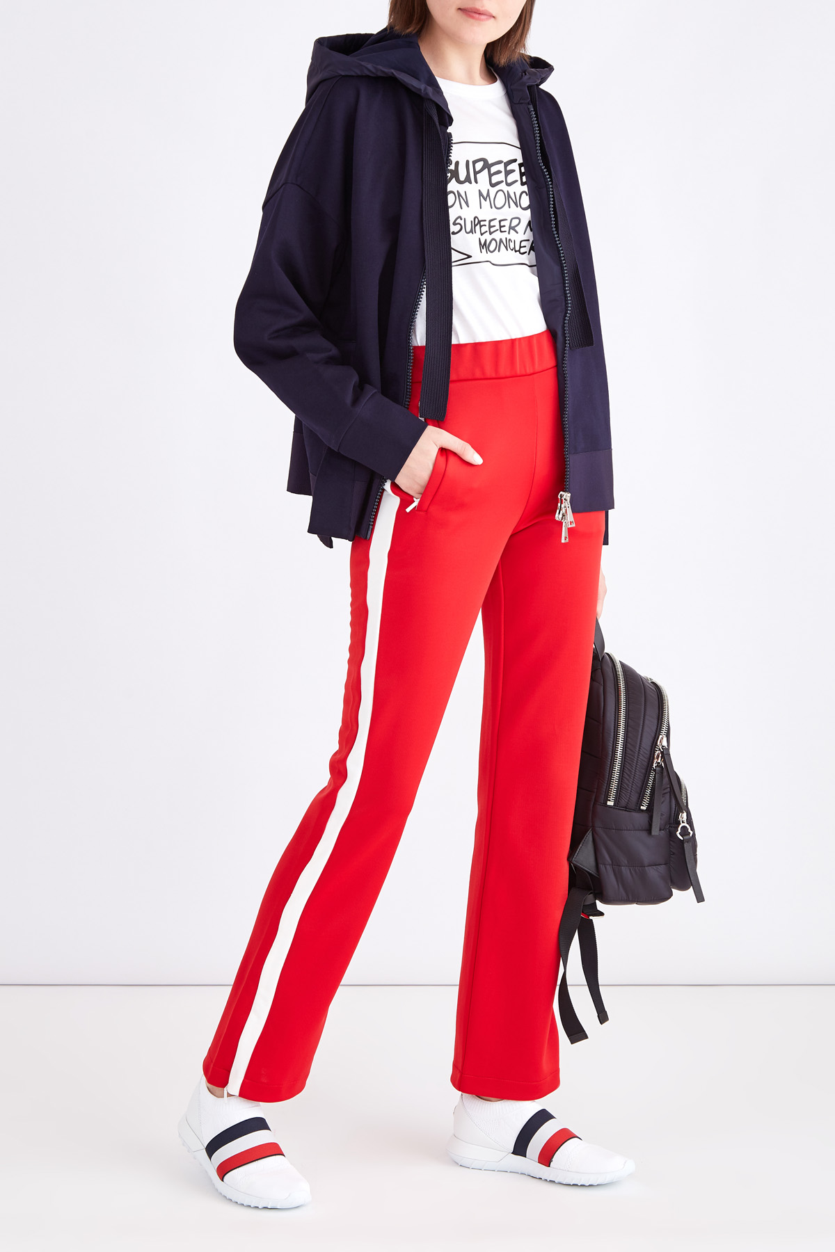 Спортивные брюки из хлопкового пике с контрастными лампасами MONCLER, цвет красный, размер 38 - фото 2