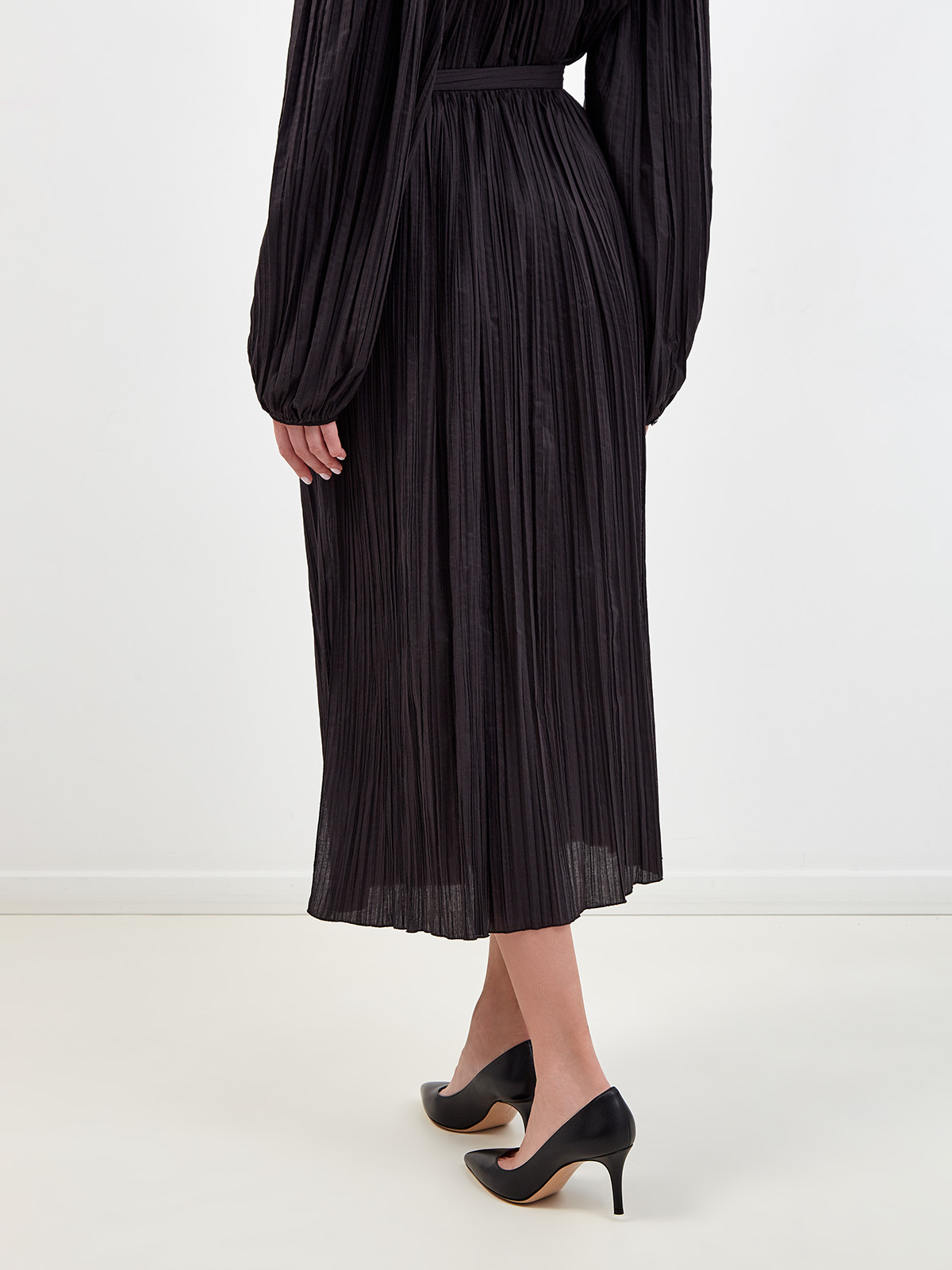 Легкая юбка-плиссе с боковым разрезом и карманами ROCHAS, цвет черный, размер 44 - фото 4