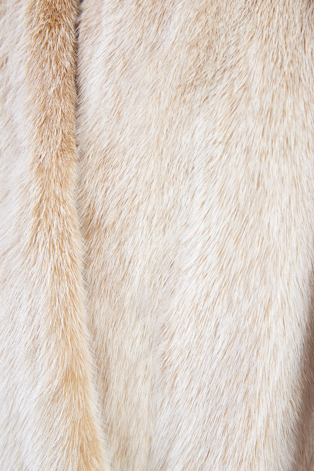 Шуба из меха норки в оттенке «Sahara Snow» с длинным поясом на талии GIULIANA TESO, цвет бежевый, размер 44 - фото 5