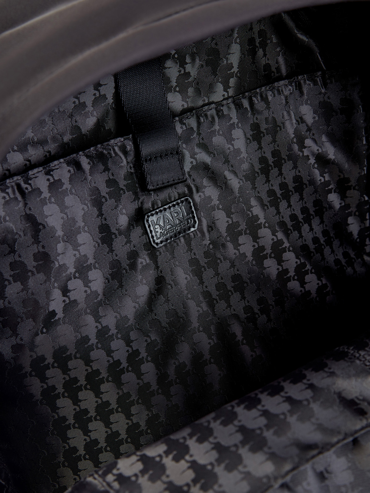 Минималистичный рюкзак K/Ikonik из матового нейлона KARL LAGERFELD, цвет черный, размер 5;6;7 Минималистичный рюкзак K/Ikonik из матового нейлона - фото 7