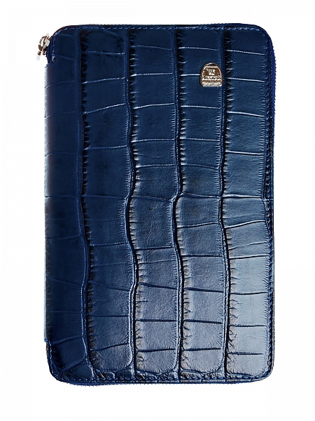 Портмоне из&nbsp;телячьей кожи с&nbsp;тиснением под крокодила и&nbsp;застежкой на&nbsp;молнию