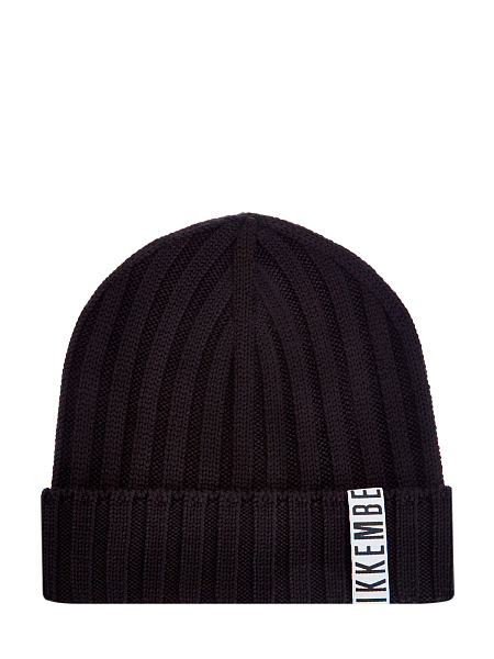 Однотонная шапка с&nbsp;фирменной контрастной нашивкой